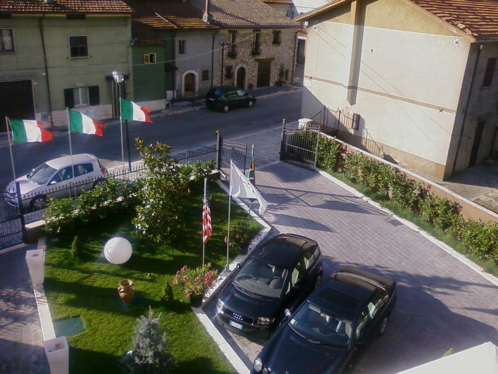 Hotel De Meis Capistrello Kültér fotó