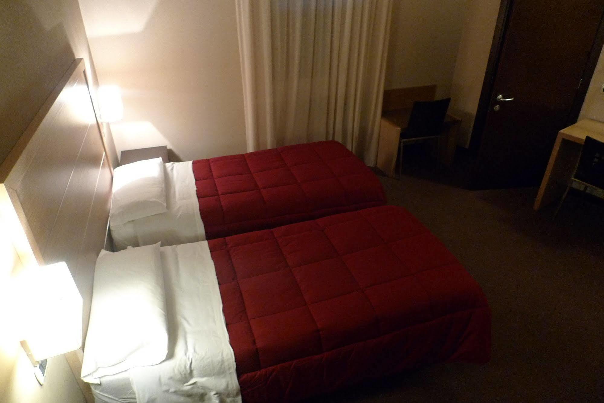 Hotel De Meis Capistrello Kültér fotó